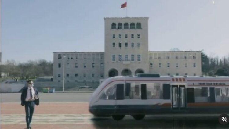 “Do not throw us on Instagram ore” / Veliaj mocks Basha and shows the tram at “Mother Teresa” square