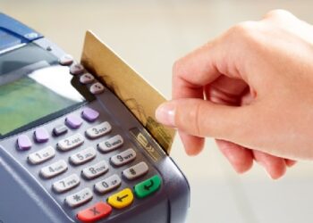 Pandemic ‘taught’ Albanians to pay by card, 17% increase in 2020