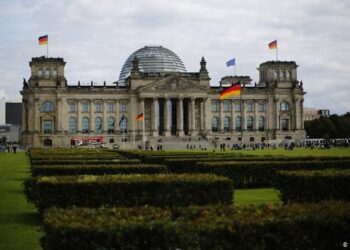 A person is accused of passing Bundestag data to Russia