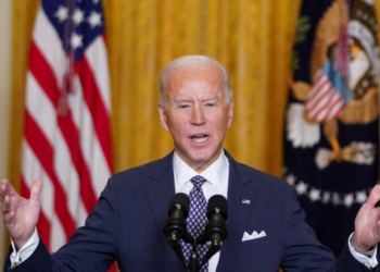 Biden overturns Trump’s decision to ban immigrants