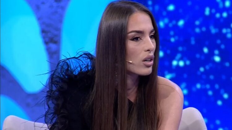 “They have mental disorders” / Fierce debate with Bledi Manen, Ana of “Per’puthen” leaves the studio