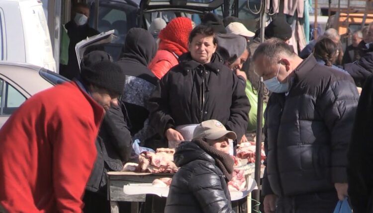 Milot… Sunday… Not only shopping with the living thing, but also with the safety of the consumer
