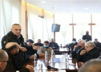 Elections / Meetings with SMI veterans for the campaign?  Reagon Meta: They remind that they will restrain the President, April 25 will be a Referendum