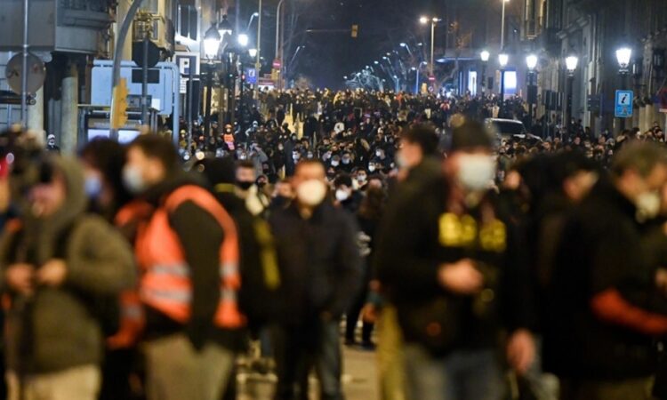Spain, protests continue with the demand for the release of the imprisoned rapper