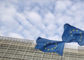 The EU vows to speed up vaccination