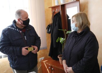 Economy in Shkodra, the first free oil card is distributed