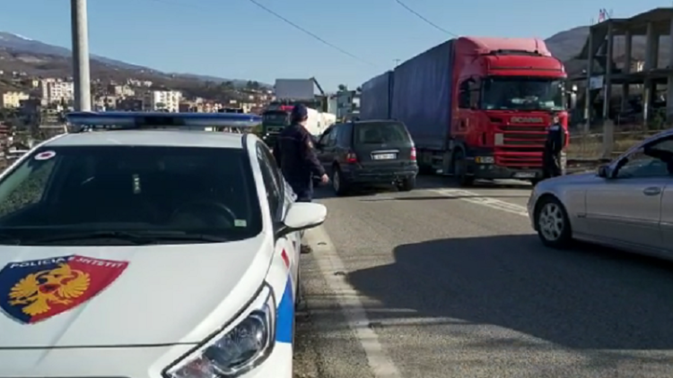 The car goes off the road on the Laç-Patok axis, 22-year-old dies