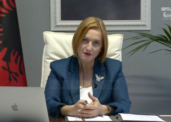 DP proposals for reducing social security contributions and increasing salaries without criteria, the financial abyss for the country