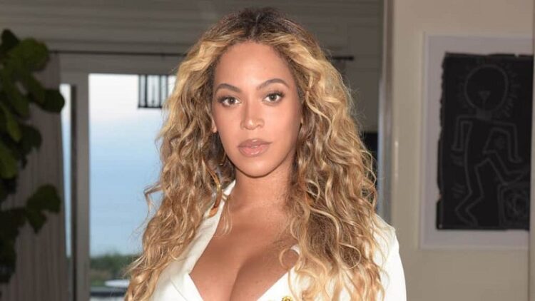 Beyonce in aid of residents affected by the snowstorm in Texas
