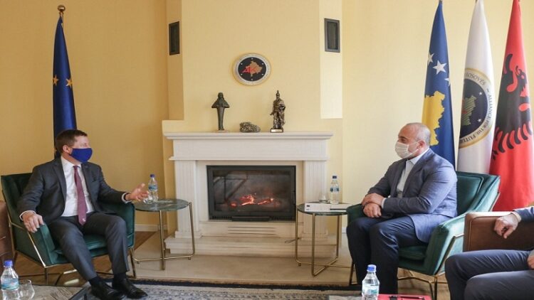 Haradinaj meets the head of the EU office: I ask for support in the challenges that await the country