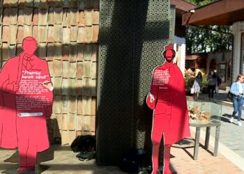 Messages of the heroes / Exhibition organized by the civic resistance