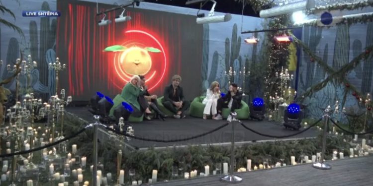 Residents see themselves imitated by Orange actors