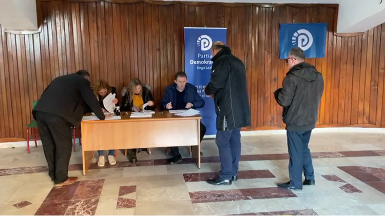 Berisha’s referendum for the dismissal of Basha, voting begins in Lezha
