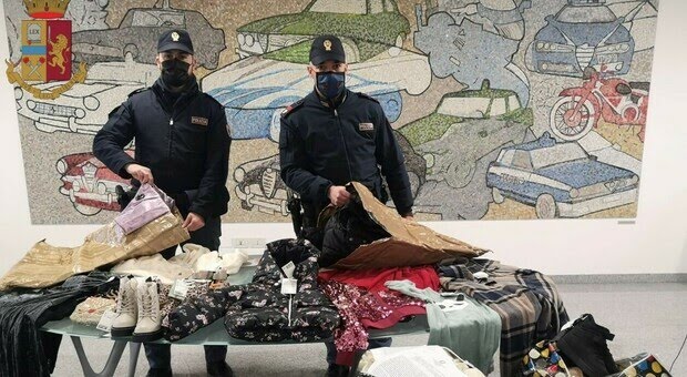 Italy / A gang of Albanians robbing luxury clothing stores is hit, including two women arrested. Here is how they acted