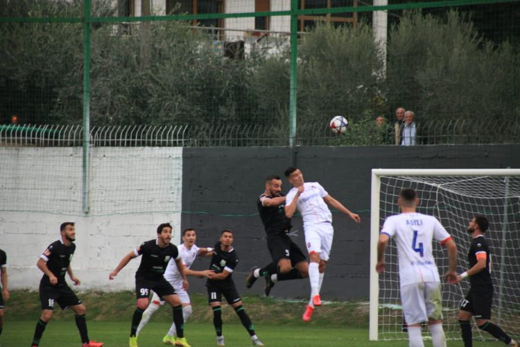 Items thrown at “Loro Boriçi, Vllaznia fine discipline