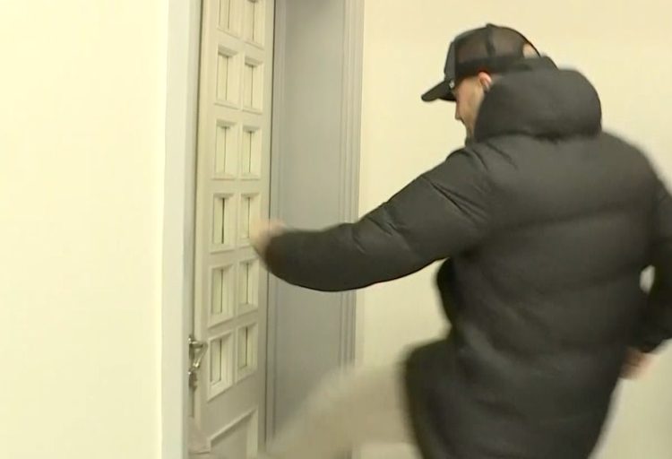 Basha: Berisha came with criminals. Berisha enters the PD headquarters: We inform Basha about the dismissal