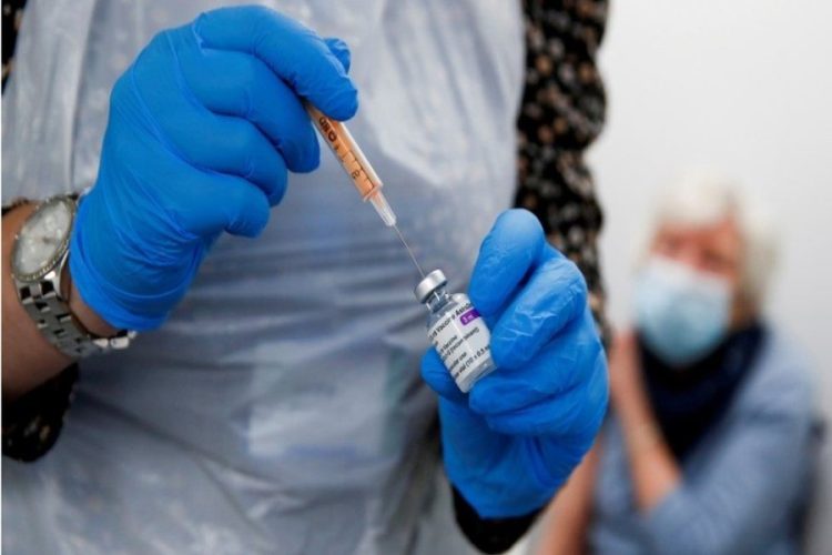 AstraZeneca and Oxford are working on a vaccine against Omicron