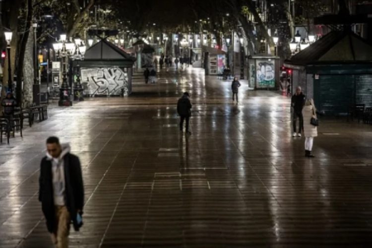 Spain reduced the quarantine to seven days, reducing the capacity of the stadium