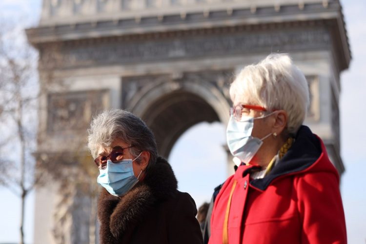 France / From Friday mandatory masks in the open, fine 135 euros