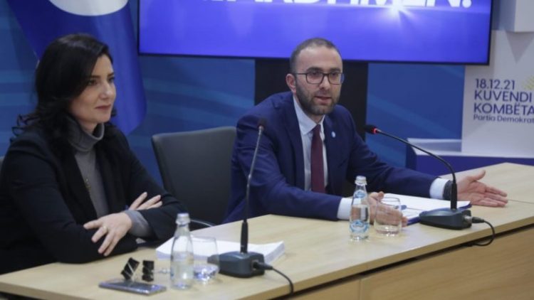 How to trust the media when there is no membership list? Bardhi: You will not have it! Political parties operate with institutions