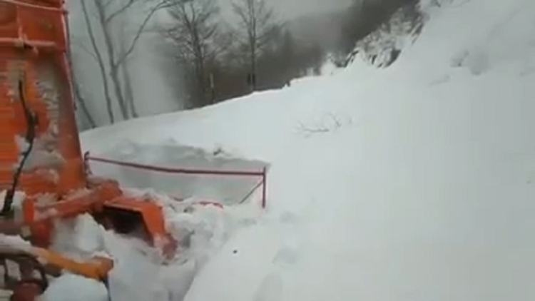 Heavy snow in the mountainous areas of Shkodra, falling rocks and rockslides, no blocked roads