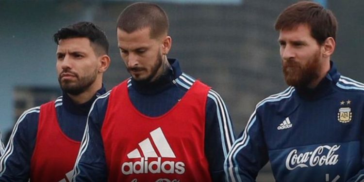 Wants to return home, Boca near the chord with the famous striker