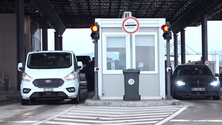 Emigrants are delayed at the Serbian border! The long road from Europe to Kosovo