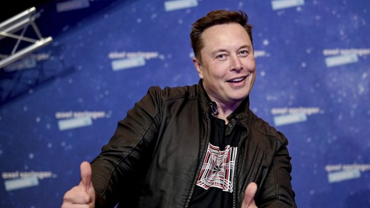 “Elon Musk is invading space”, the billionaire responds to the accusations