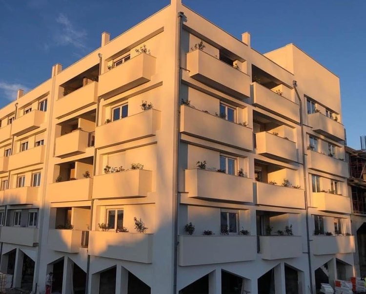 Almost the first 3 buildings in “5 Maji” Veliaj: Who uses ‘5 Maji’ for “chairs and locks”, let him think about the locks and chairs of his house