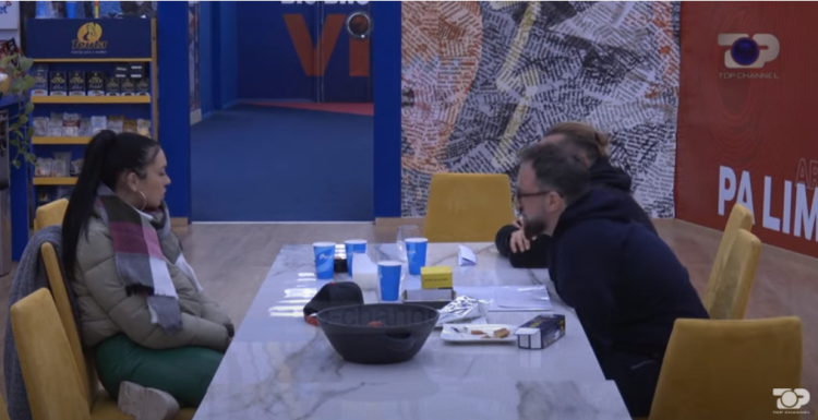 “Do not you like to stay with him?” / Claudio asks Angel about Arber