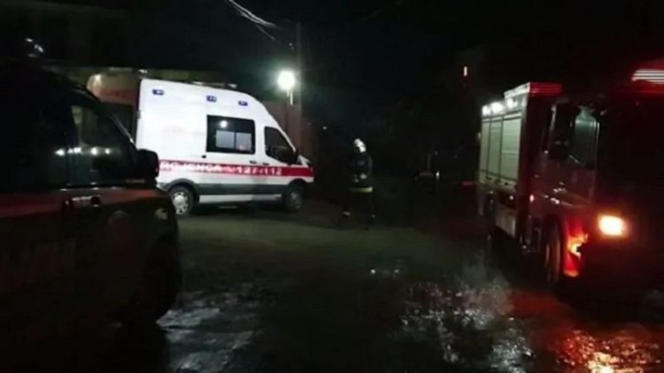 The business of “Rinas” street is engulfed in flames