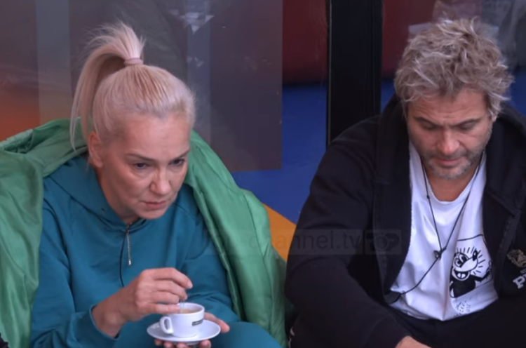 Illyrian for Angel: She cooked the dish with my vomit