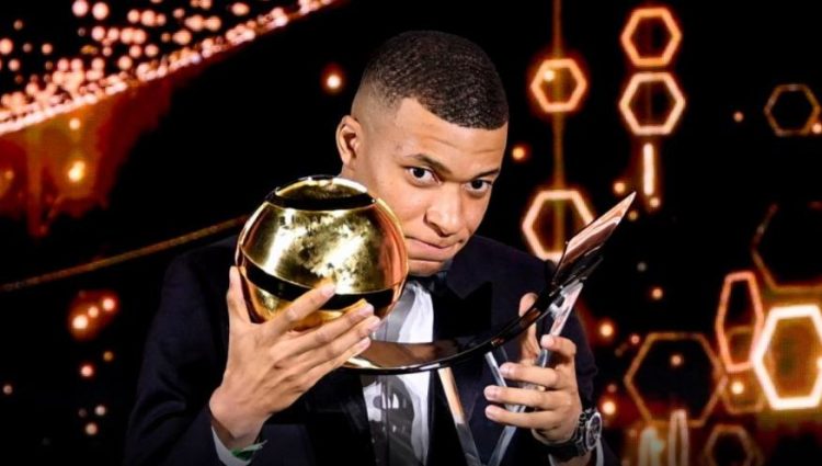 Mbappe: I have two dreams for 2022, Verratti the best midfielder