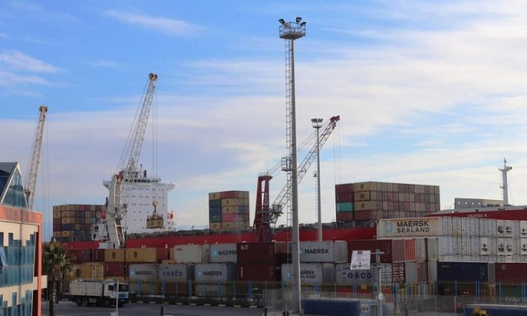 Emigrants celebrate in Albania! High influx of ports in the port of Durres