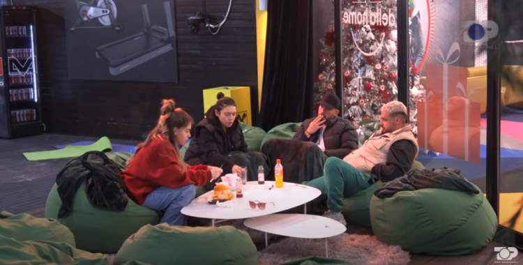 “Most people did not know him” / Arbri, Sarah and Angel talk about Illyria