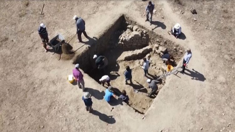 In search of the band of “archaeologists” / Robbed works of art in Macedonia. With connections to Albania, Croatia and Greece