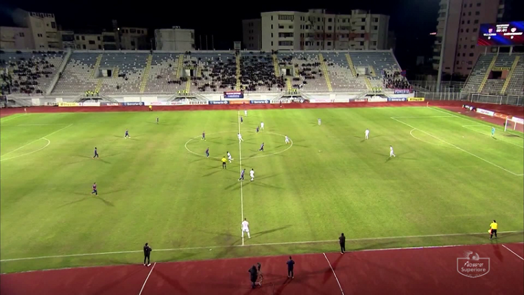 Vllaznia continues to climb, beating Skënderbeu in Shkodra 2-0.  Kastrioti wins against Egnatias