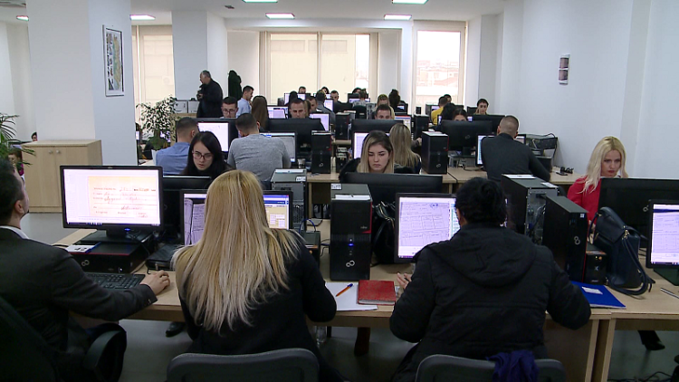 Wages, high informality / Publication scandal reveals that most wages are not declared full