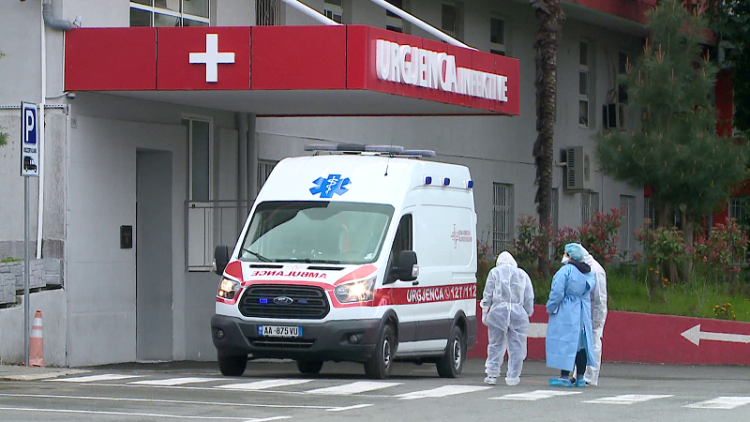 Every day 15 hospitalizations / Doctors: Seek help after the 10th day of infection