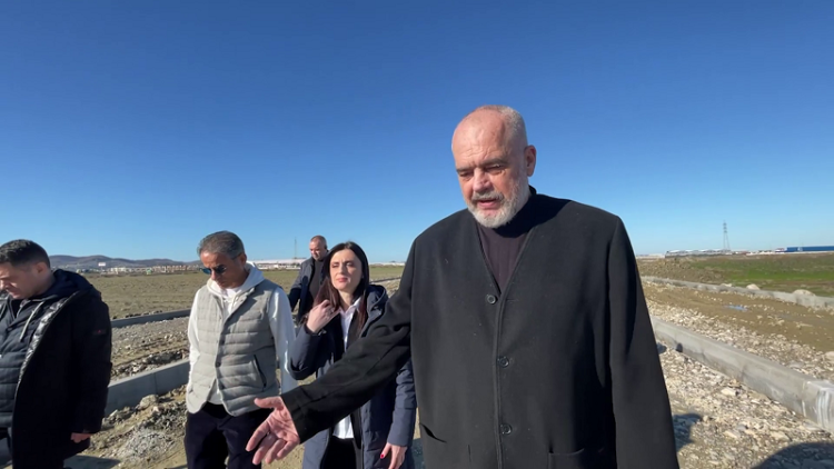 Prime Minister Rama and Prince Nahyan inspect the works at the Reconstruction Site at the Hospital