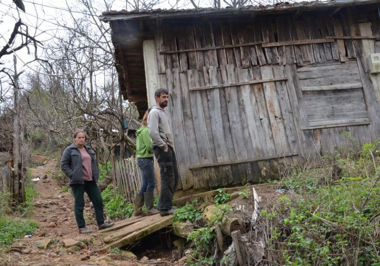 INSTAT: 621 thousand people live below the risk of being poor
