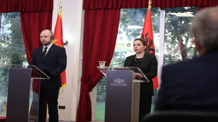 Xhaçka receives Montenegrin counterpart Radulović: Albania-Montenegro relations, stability factor and model for the region