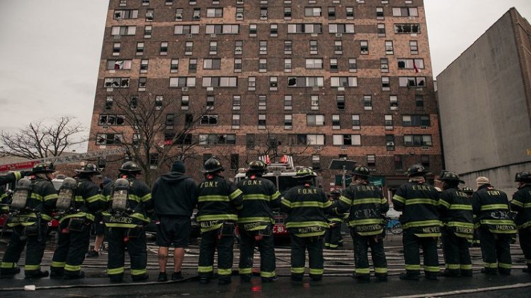 Tragedy in New York, 19 dead are reported, among them nine children
