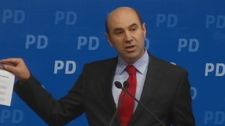Significant changes in PD / Rushaj leaves the leadership of the parliamentary group, here is who replaces him
