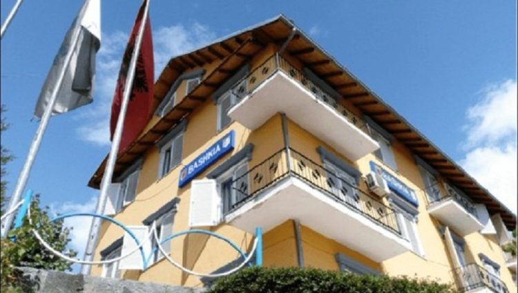 Socialists, a candidate economist for the municipality of Debar