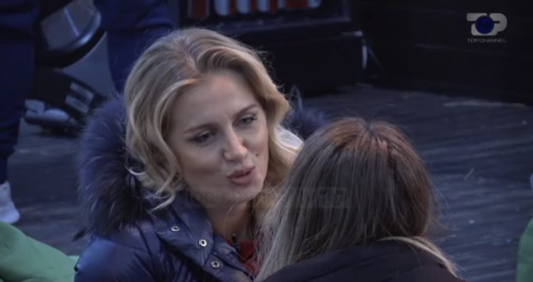 “Look in the eye, smile” / Beniada advises Beatrix
