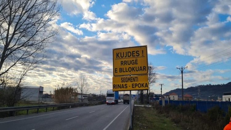 ARA: Vehicles that will move towards Rinas airport must follow the “Road of Vora”