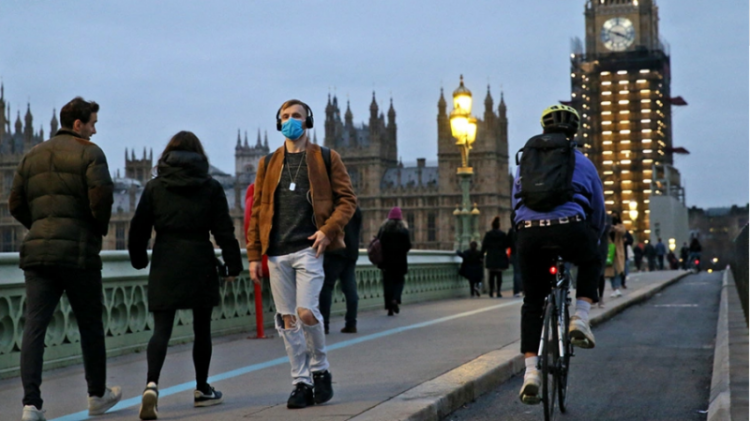 Omicron mutation / Minister of Health in Britain: New restrictions, last resort!