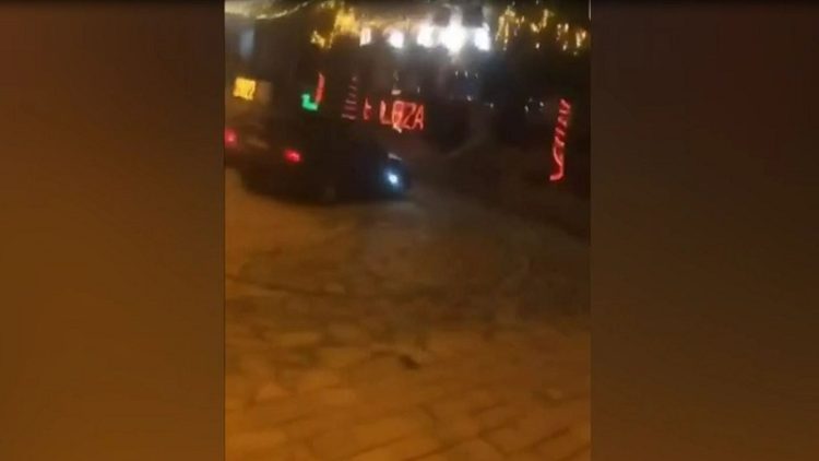 VIDEO / Madness on New Year’s Eve, ‘drift’ in the middle of the square