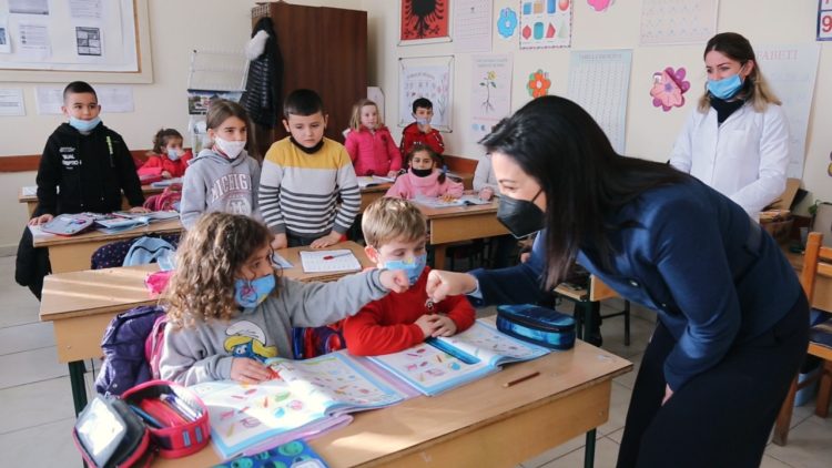 Minister Kushi wishes the return of students and teachers from the school “Sami Kalasa” in Mullet